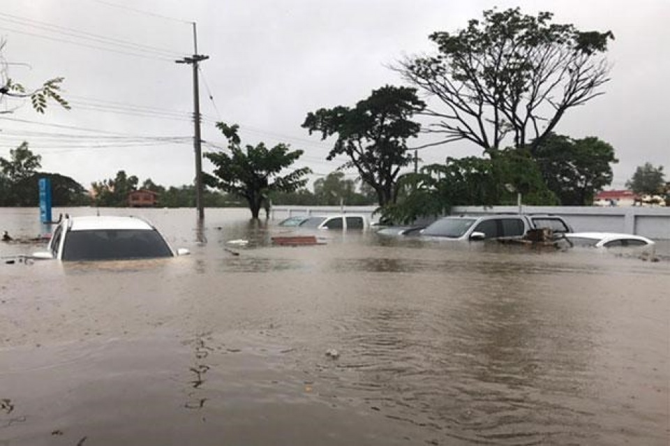 nguoi viet tai thai lan chia se kho khan voi kieu bao o sakon nakhon