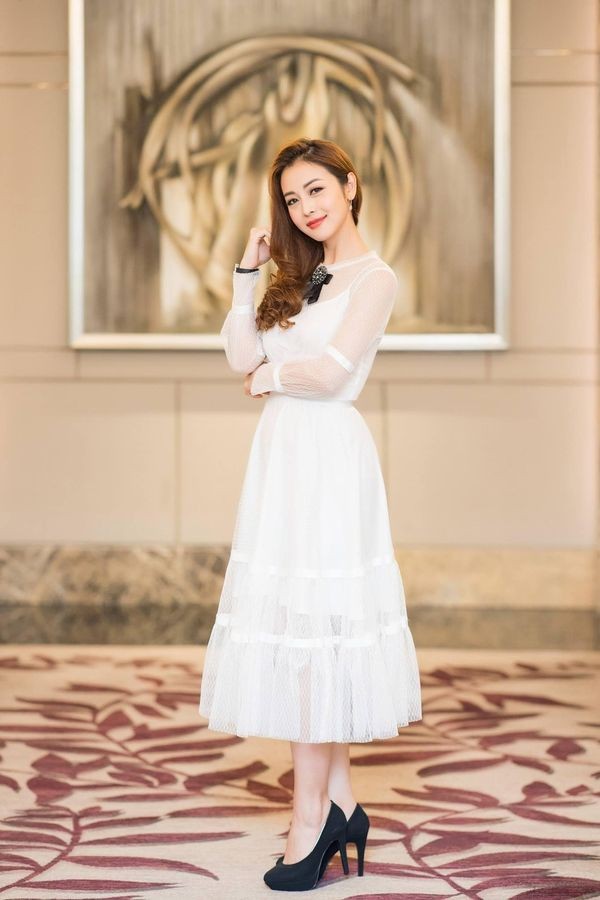 Jennifer Phạm hóa nàng thơ