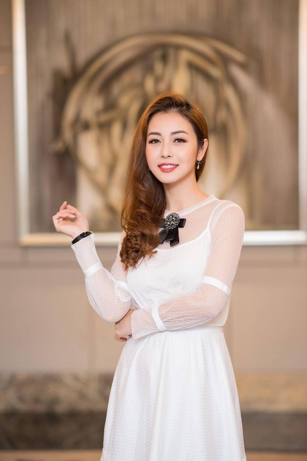 Jennifer Phạm hóa nàng thơ