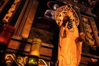 Nhật Bản: Câu chuyện về ngôi chùa cổ nghìn năm tuổi giữa vườn nho