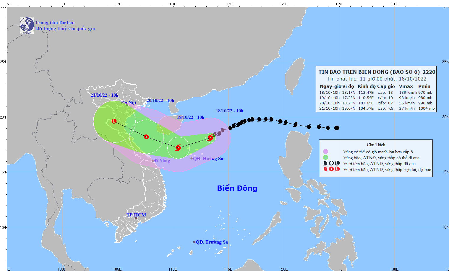Bão số 6 cách quần đảo Hoàng Sa khoảng 250 km, gió gần tâm bão giật cấp 15 và suy yếu dần trong ngày 18/10