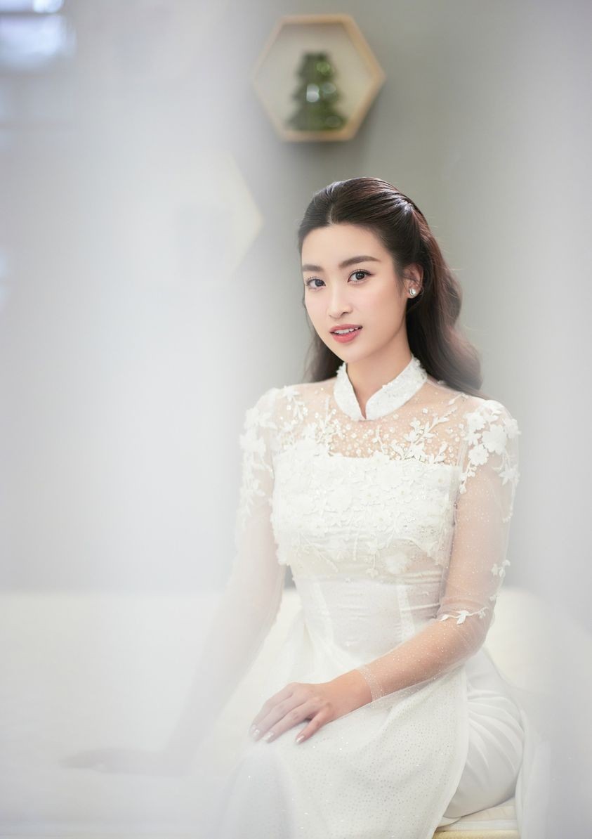 Hoa hậu Đỗ Mỹ Linh