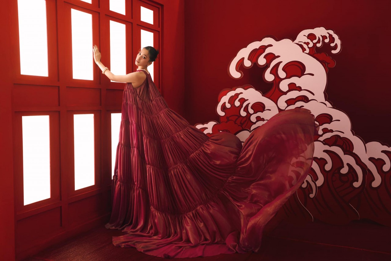 Hoa hậu Tiểu Vy đẹp xuất sắc trong bộ ảnh mới