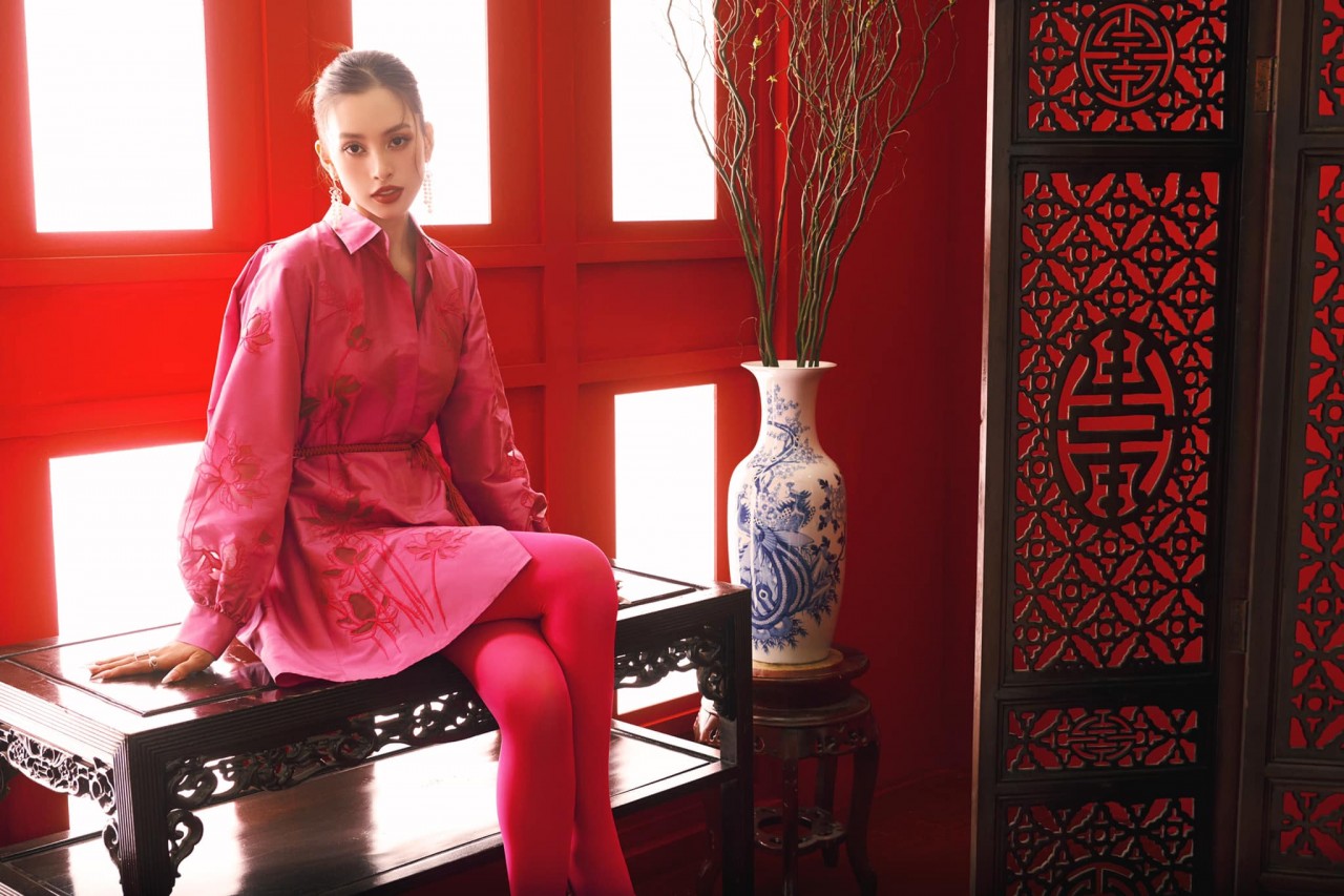 Hoa hậu Tiểu Vy đẹp xuất sắc trong bộ ảnh mới