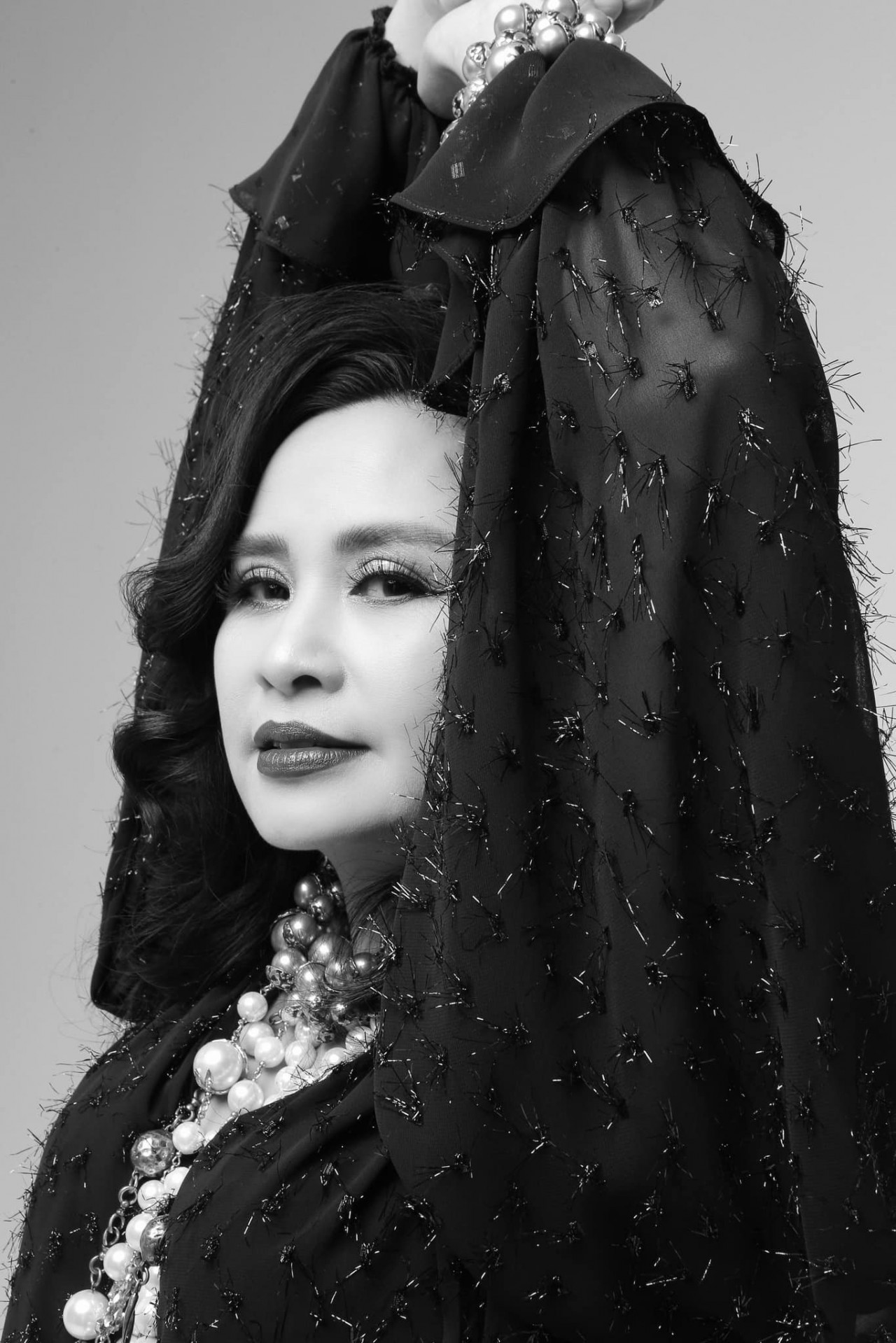 Sao Việt: Hoa hậu Mai Phương Thúy khoe đường cong quyến rũ