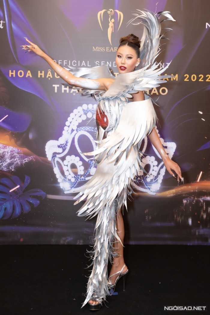 Thạch Thu Thảo đại diện Việt Nam dự thi