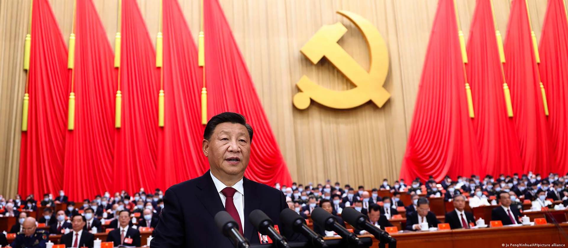 Chủ tịch Tập Cận Bình trình bày Báo cáo trước Đại hội lần thứ XX của Đảng Cộng sản Trung Quốc tại Bắc Kinh ngày 16/10. (Nguồn: AP/Tân Hoa xã)