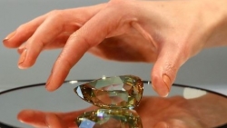 Viên kim cương màu vàng hình quả lê dự kiến có giá 14,5 triệu USD