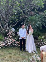 Khoảnh khắc xúc động của Phương Nga, Bình An trong đám cưới