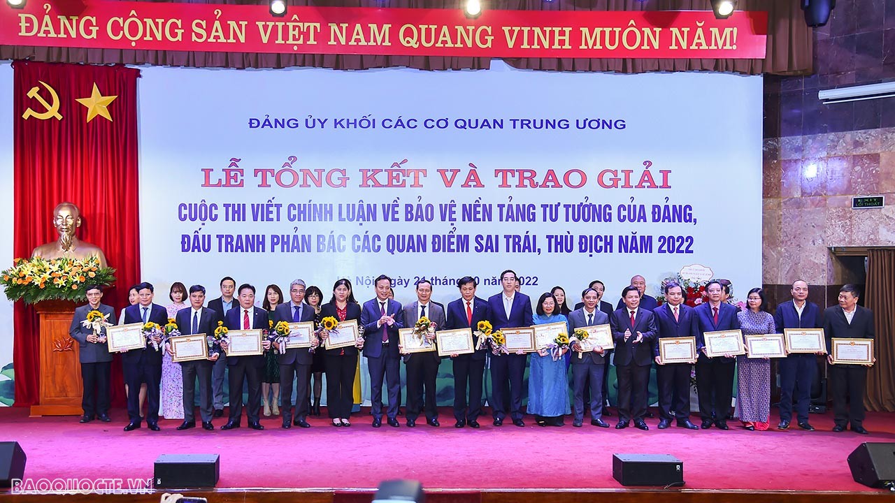 Đảng bộ Bộ Ngoại giao có nhiều bài thi dự thi nhất cuộc thi viết chính luận bảo vệ nền tảng tư tưởng của Đảng