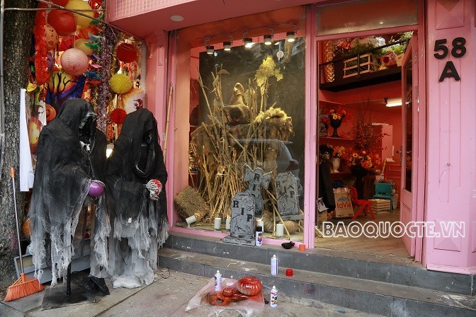 Phố Hàng Mã đón chờ Lễ hội Halloween