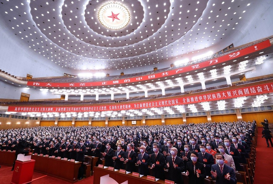 (10.23) Các đại biểu tham dự lễ bế mạc Đại hội Đại biểu toàn quốc Đảng Cộng sản Trung Quốc lần thứ XX ở thủ đô Bắc Kinh, ngày 22/10/2022. Ảnh: THX/TTXVN