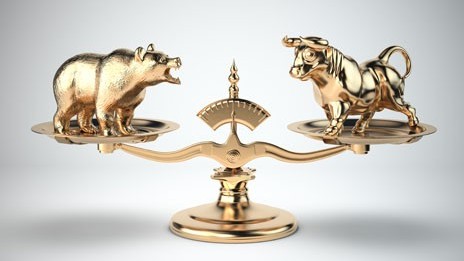 gia vang hom nay 2410 gia vang co phao cuu sinh nha dau tu bi dot chay boi con sot ngan han can kien nhan