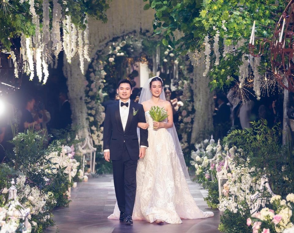 Ngắm hình ảnh đẹp trong đám cưới Đỗ Mỹ Linh