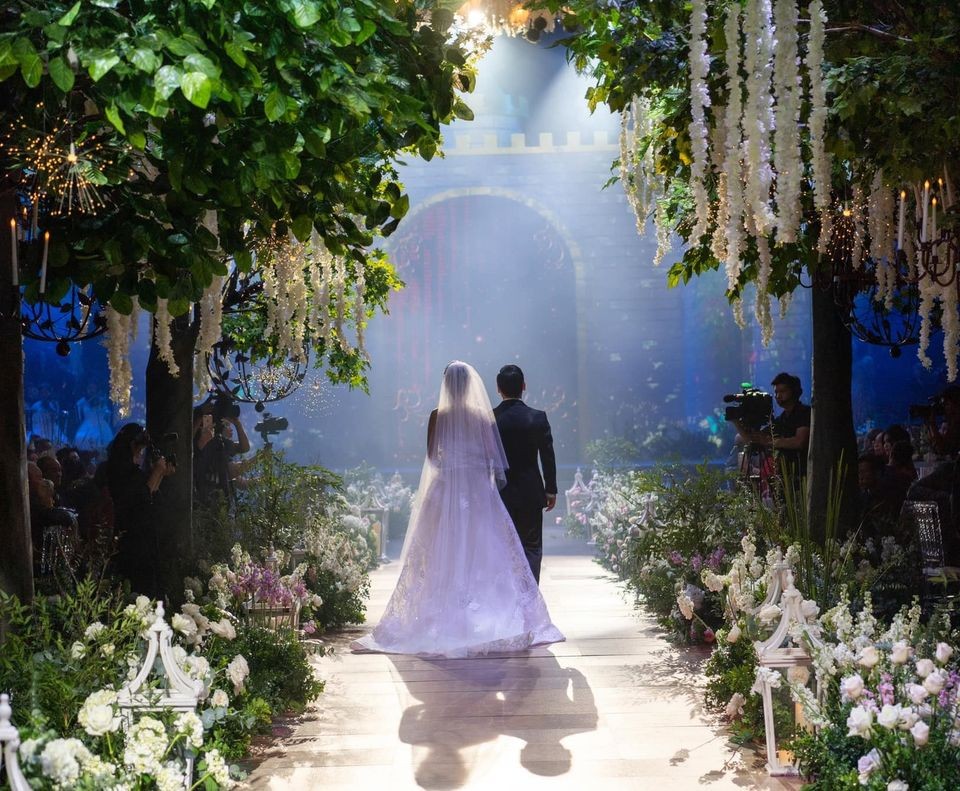 Ngắm hình ảnh đẹp trong đám cưới Đỗ Mỹ Linh