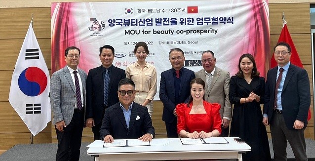 Đoàn Ủy ban Nhà nước về người Việt Nam ở nước ngoài gặp gỡ đại diện các hội đoàn cộng đồng người Việt tại Hàn Quốc Đoàn Ủy ban Nhà nước về người Việt Nam ở nước ngoài gặp gỡ đại diện các hội đoàn cộng đồng người Việt tại Hàn Quốc