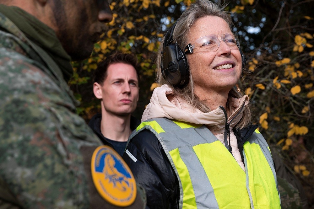 (10.26) Bộ trưởng Quốc phòng Hà Lan Kajsa Ollongren cho biết Anh và EU sẽ sớm đạt thỏa thuận về di chuyển lực lượng trong lãnh thổ của khối. (Nguồn: AFP/Reuters)