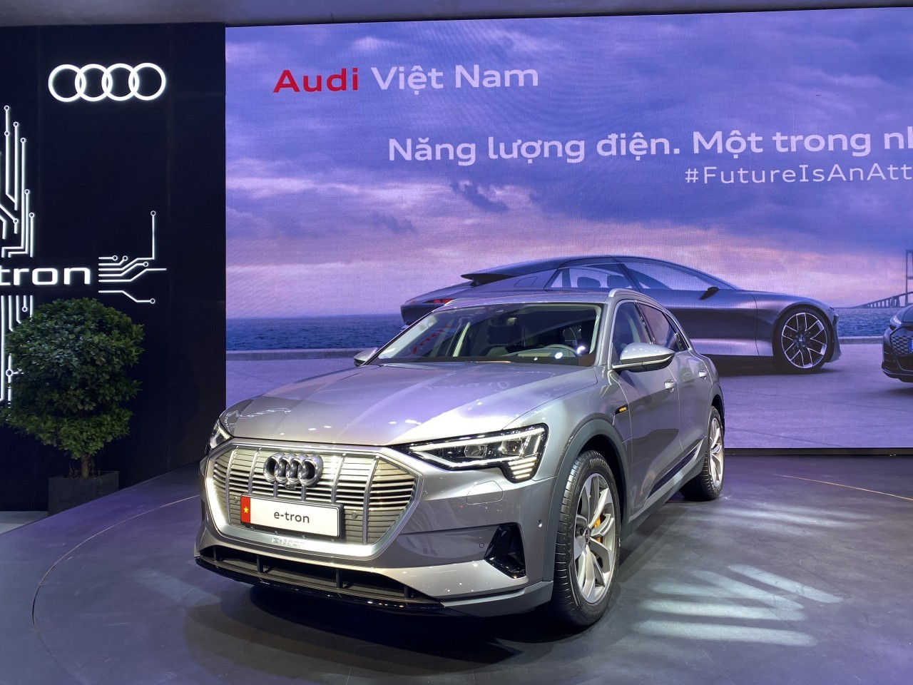 Audi e-tron SUV