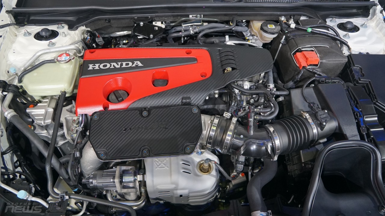 Cận cảnh xe thể thao Honda Civic Type R công suất 315 mã lực