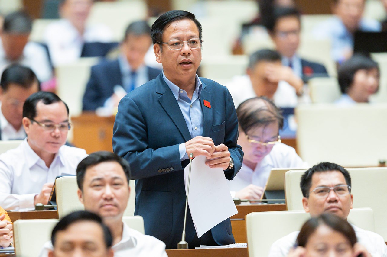 Hôm nay (28/10), Quốc hội tiếp tục thảo luận về kết quả thực hiện kế hoạch phát triển kinh tế-xã hội năm 2022; dự kiến kế hoạch 2023