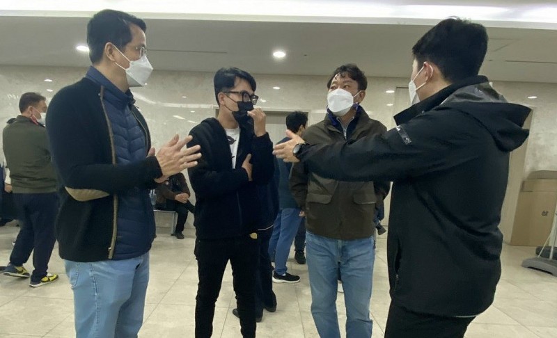 Vụ tai nạn tại Seoul: Đã xác định 1 công dân Việt Nam thiệt mạng; thiết lập Nhóm công tác để theo dõi sát vụ việc Vụ tai nạn tại Seoul: Đã xác định 1 công dân Việt Nam thiệt mạng; thiết lập Nhóm công tác để theo dõi sát vụ việc