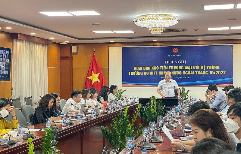 Chủ động cập nhật thông tin, tận dụng cơ hội thị trường mới, tránh các rủi ro