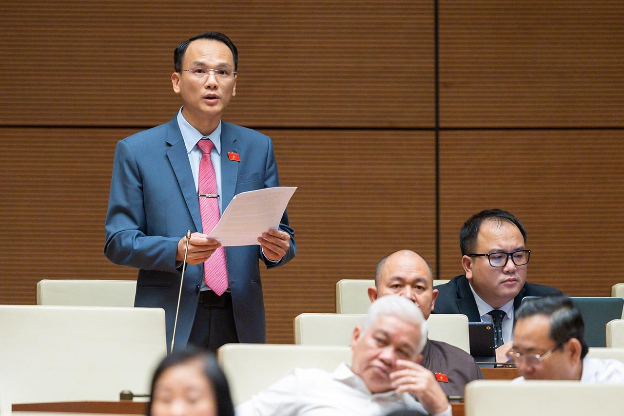 Đại biểu Lưu Bá Mạc - Đoàn ĐBQH tỉnh Lạng Sơn.