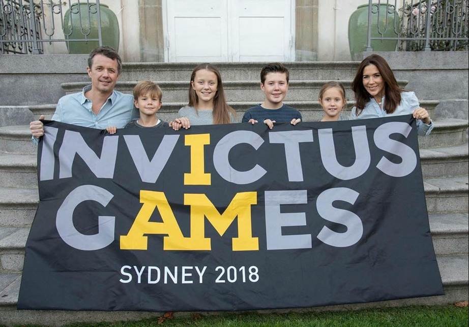 Những bức ảnh gia đình đẹp nhất của Thái tử kế vị Đan Mạch và Công nương Mary