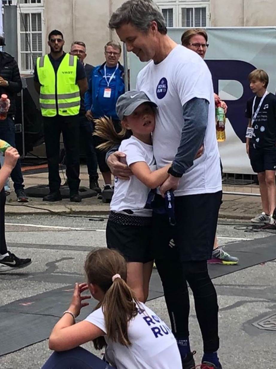 Những bức ảnh gia đình đẹp nhất của Thái tử kế vị Đan Mạch và Công nương Mary