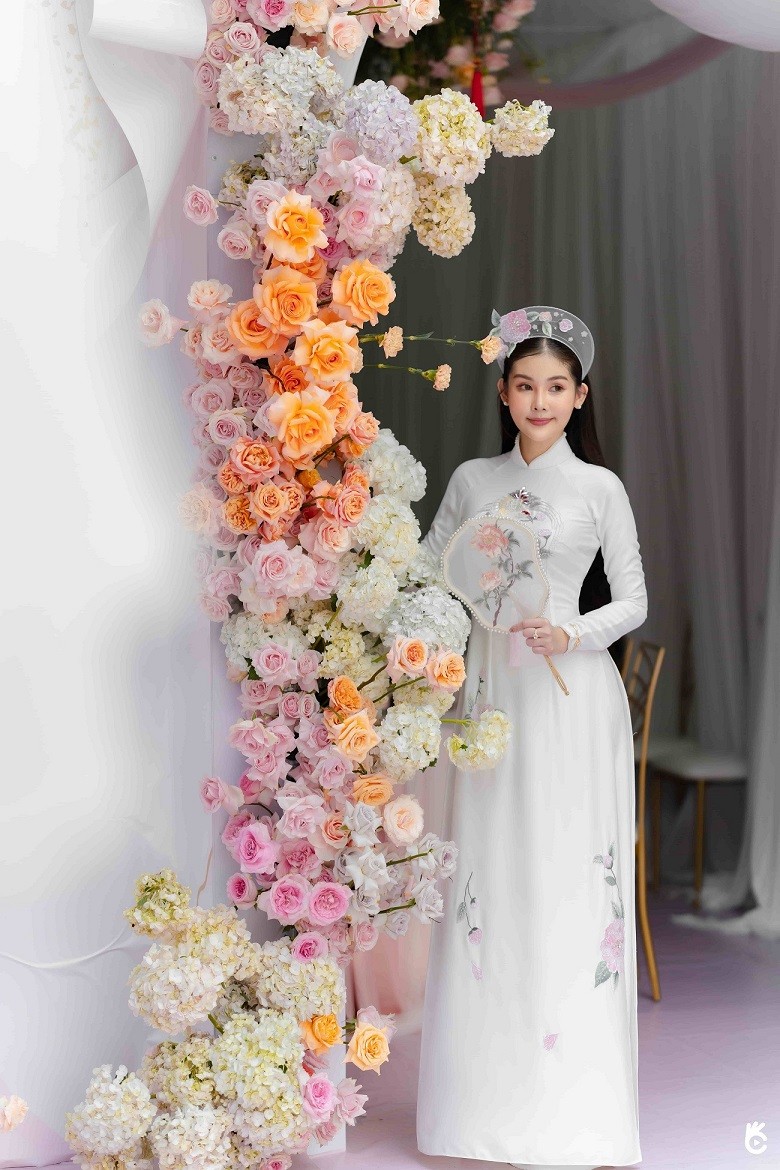 Những hình ảnh đẹp và sang trọng trong lễ ăn hỏi của Hoa hậu Lê Âu Ngân An