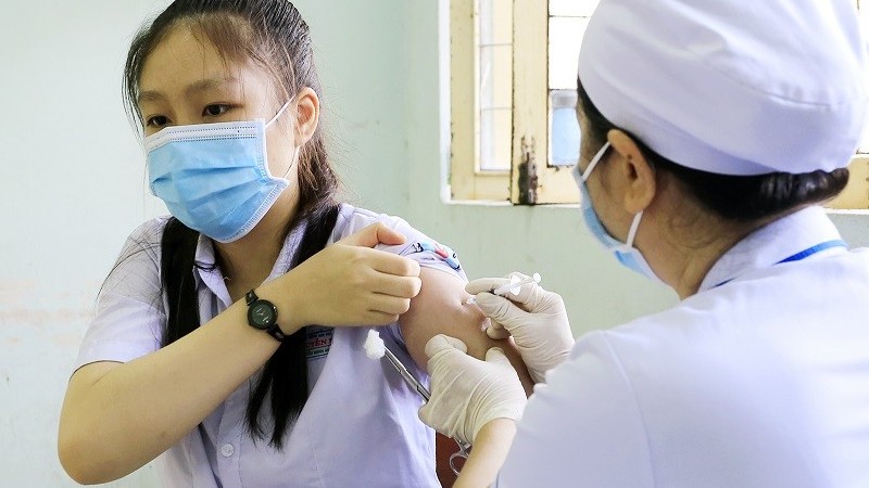 covid19 ngay 211 hon 750 ca mac moi gan 350 benh nhan chua khoi va 1 f0 tu vong