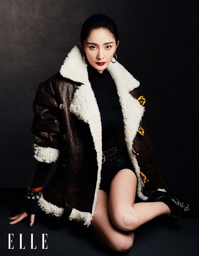 Chụp bộ ảnh khỏe đẹp trên tạp chí, Dương Mịch được fan khen hết lời