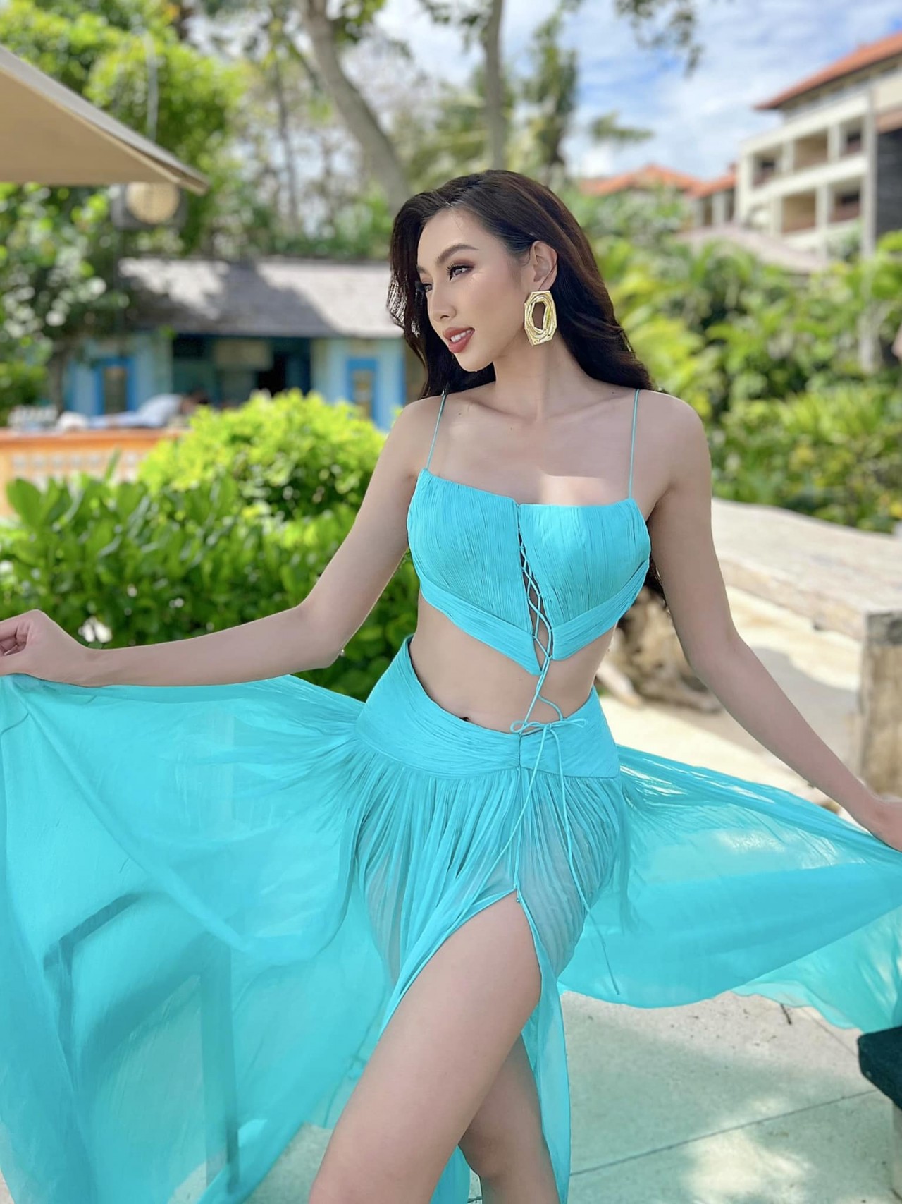 Hoa hậu Nguyễn Thúc Thùy Tiên