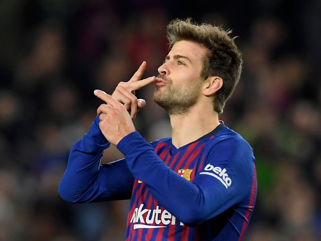 Gerard Pique sẽ giải nghệ sự nghiệp cầu thủ bóng đá và trận đấu cuối cùng ở Barca? Gerard Pique sẽ giải nghệ sự nghiệp cầu thủ bóng đá và trận đấu cuối cùng ở Barca?