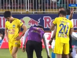 Công Phượng chấn thương trong ngày CLB Hoàng Anh Gia Lai trụ hạng