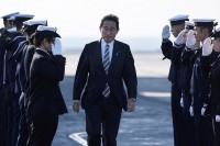 Thủ tướng Nhật Bản cảnh báo về các ‘nhân tố bất tuân quy tắc’