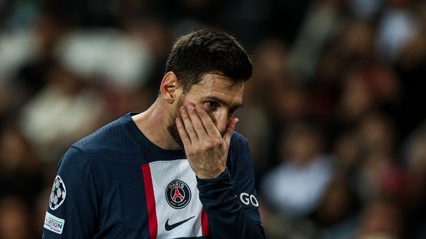 PSG: Lionel Messi dính chấn thương trước thềm World Cup 2022