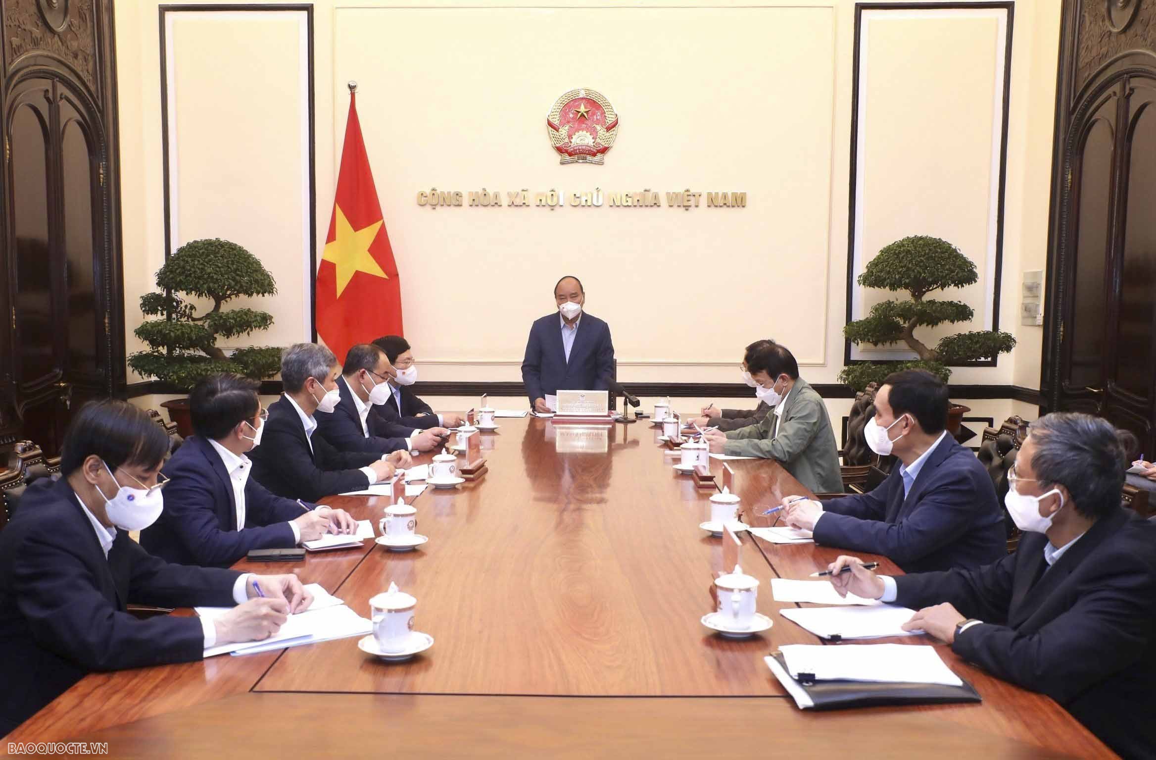 Tinh thần dân tộc, nghĩa tình đồng bào trong thời khắc khó khăn