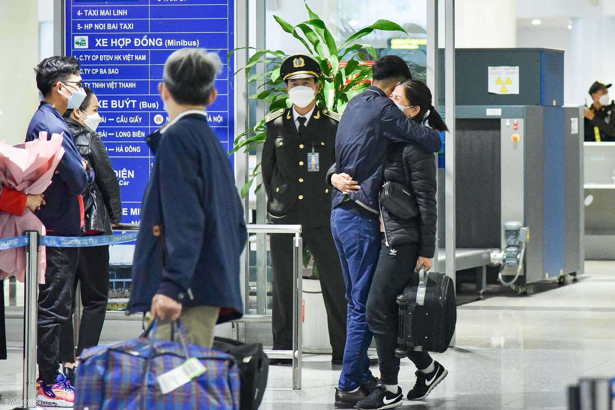 Tinh thần dân tộc, nghĩa tình đồng bào trong thời khắc khó khăn