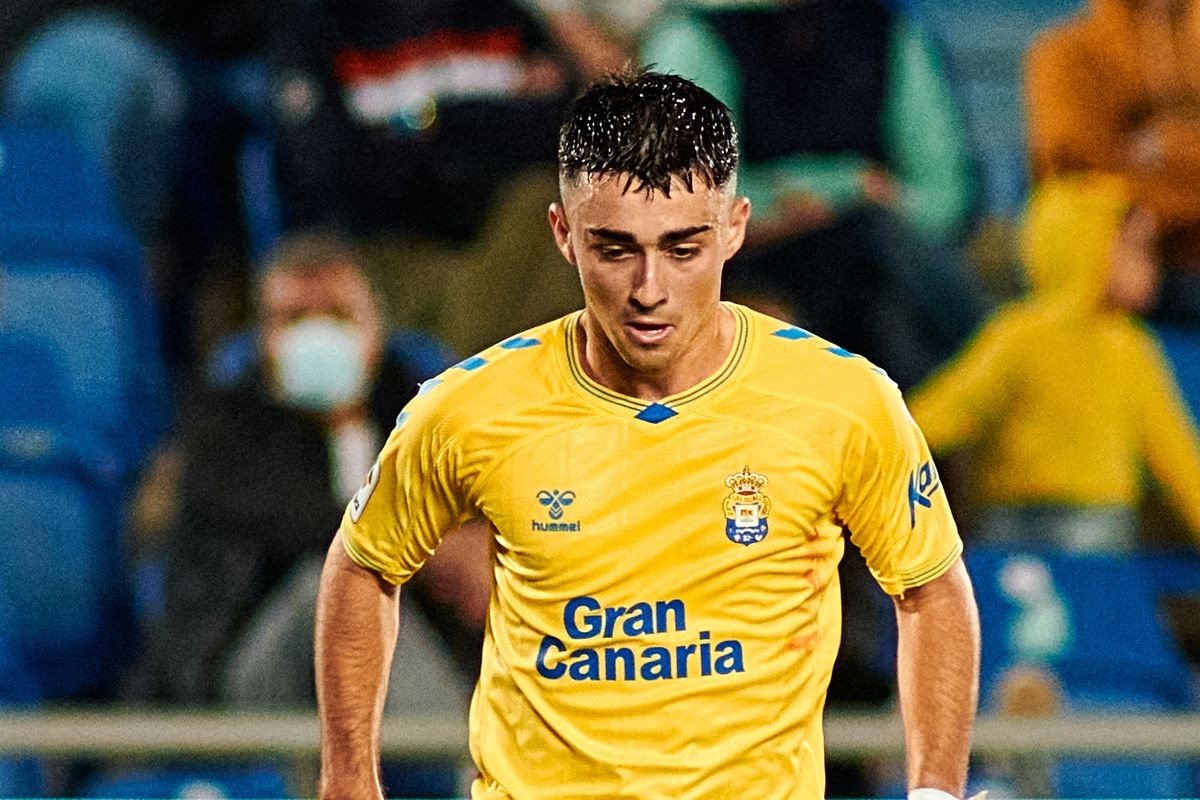 Chuyển nhượng cầu thủ: Liverpool tăng cường tuyến giữa;