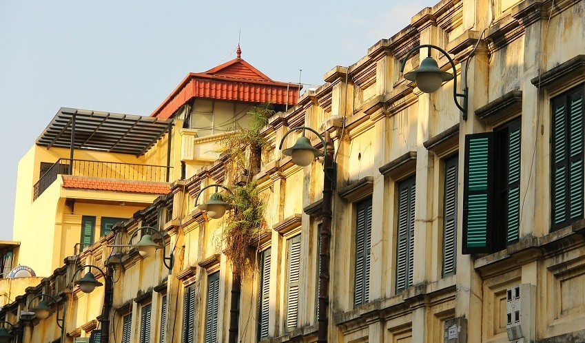 Dự báo thời tiết đêm nay và ngày mai (8-9/11): Hà Nội, Bắc Bộ đêm và sáng sớm trời rét; Bắc Trung Bộ lạnh về đêm và sáng sớm; các khu vực ngày nắng