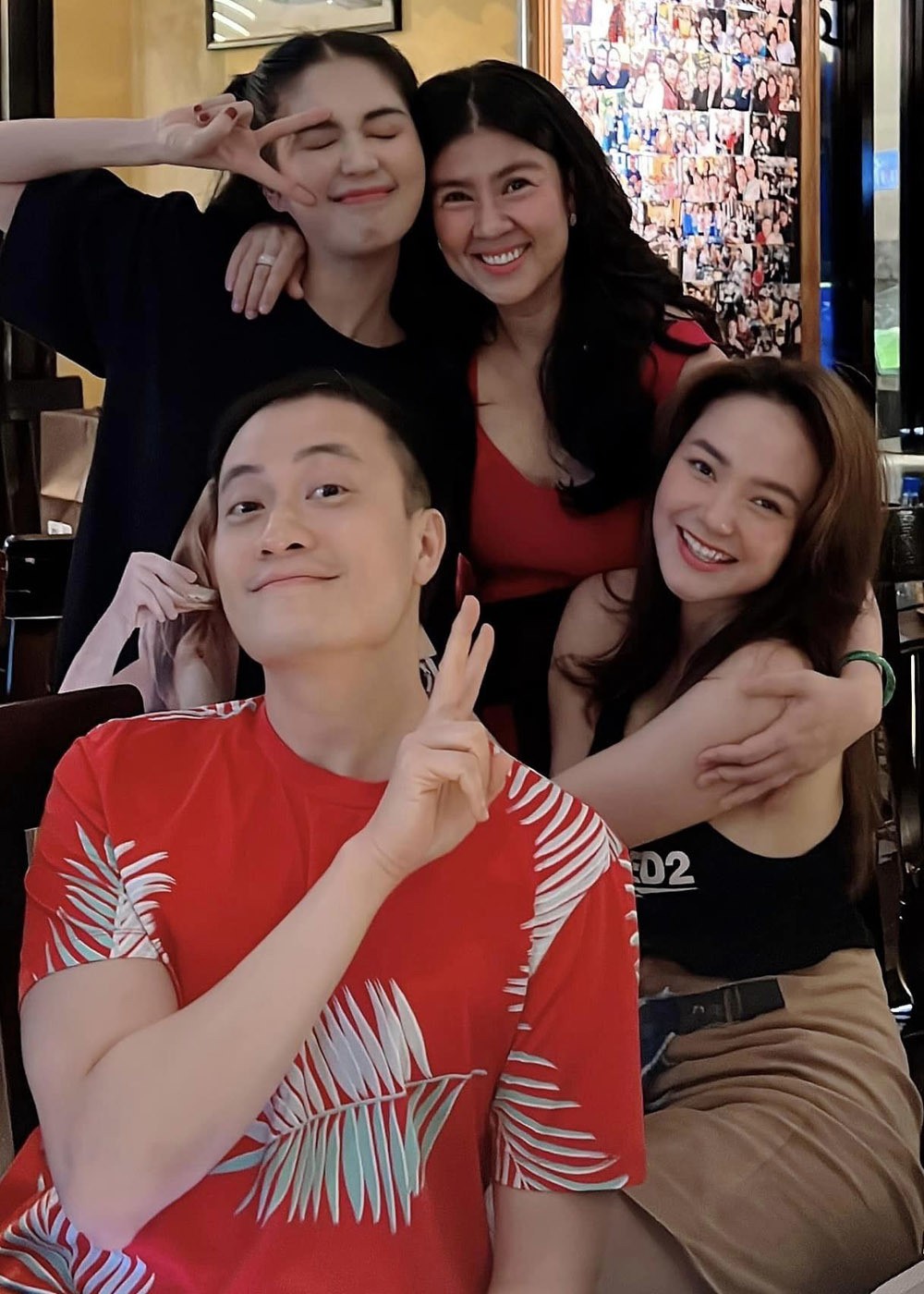 Sao Việt: Jennifer Pham sắc sảo, cuốn hút