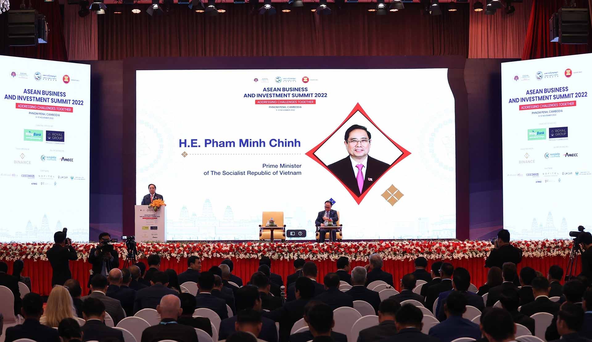  Thủ tướng Phạm Minh Chính tham dự và phát biểu tại Hội nghị thượng đỉnh kinh doanh và đầu tư ASEAN 2022. (Nguồn: TTXVN)