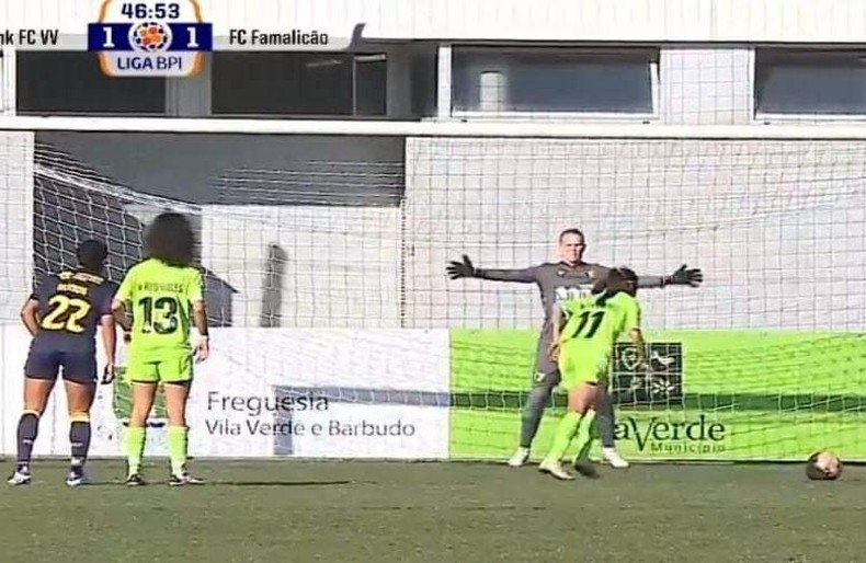 Huỳnh Như có tên trong đội hình tiêu biểu giải bóng đá nữ Bồ Đào Nha