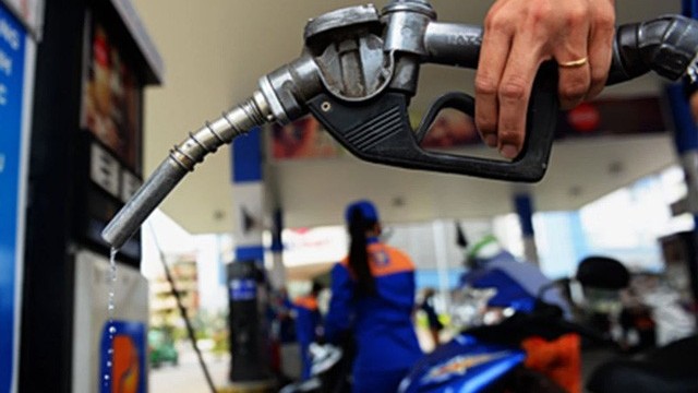 bo tai chinh de nghi bao cao ve chi phi nhap xang dau ve viet nam