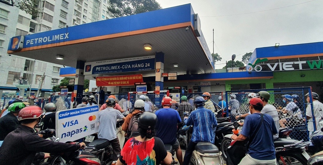 'Gỡ rối' thị trường xăng dầu thế nào?