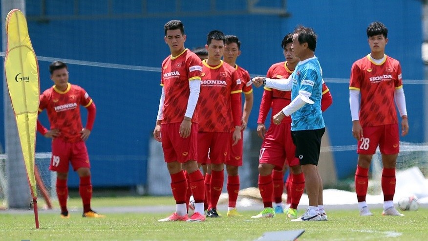 danh sach trieu tap doi tuyen viet nam du aff cup 2022 trong hoang tro lai
