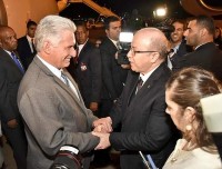 世界新聞早報11月18日：中日領導人會晤，英國經濟陷入衰退，古巴總統訪問阿爾及利亞