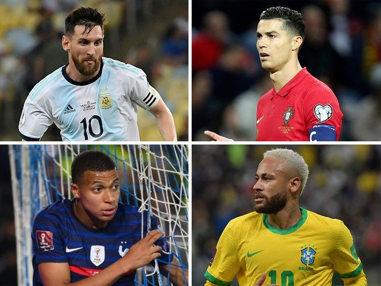 Lionel Messi, Cristiano Ronaldo, Neymar và Kylian Mbappe.
