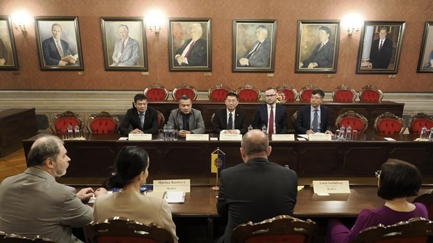 Thúc đẩy hợp tác giữa các địa phương Việt Nam và Slovakia